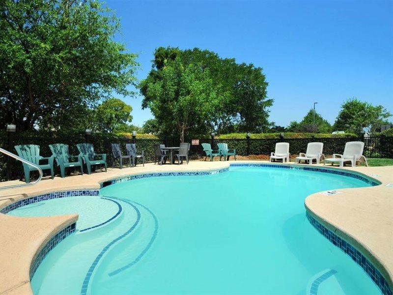 Travelodge By Wyndham Arlington/Dallas Area Exterior foto